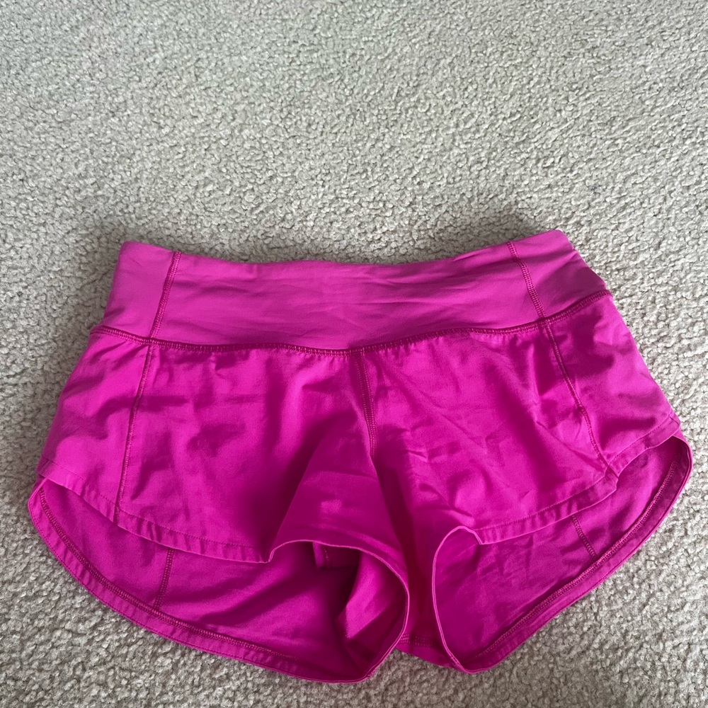 Lululemon speed up shorts in hot pink!